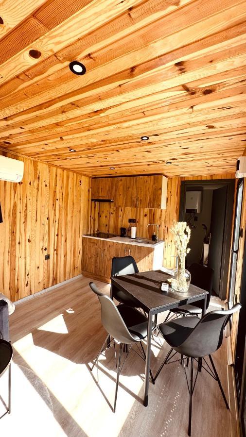 Luxe Tiny House Bij Het Leekstermeer Matsloot Exterior photo
